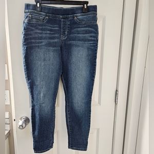 Levi's Totally Shaping pull-on skinny jeans - size 14S
